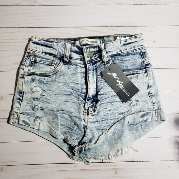Distressed Denim Shorts! - Picture 3 of 5